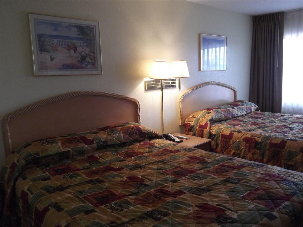 Relax Inn & Suites El Cajon Buitenkant foto